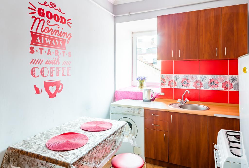 Rainbow Apartment Near Rynok Sq Lviv Ngoại thất bức ảnh